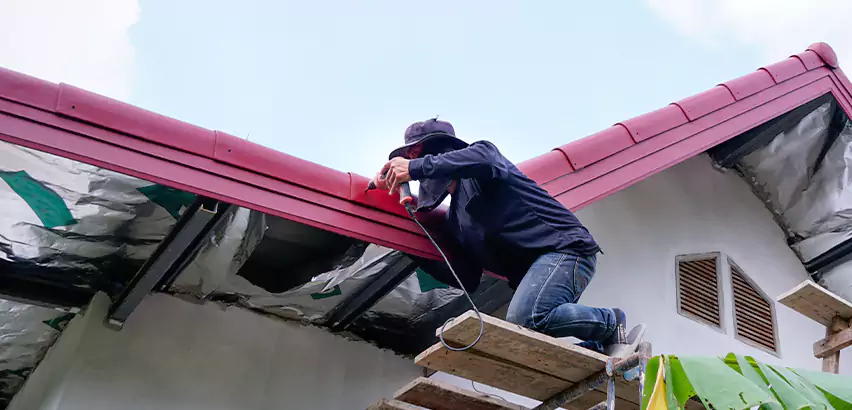 Rain Gutter Repair in Edmonds