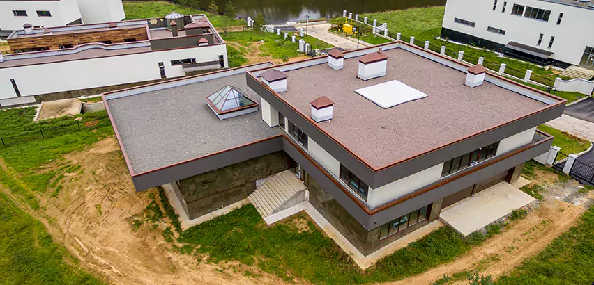 Flat Roof Repair in Edmonds