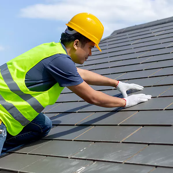 Why Edmonds Businesses Rely on Edmonds Roofing Pro for Roof Maintenance?